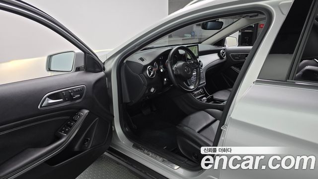 Mercedes-Benz GLA-Class (X156) GLA200 d 4MATIC 2016 — фото 10