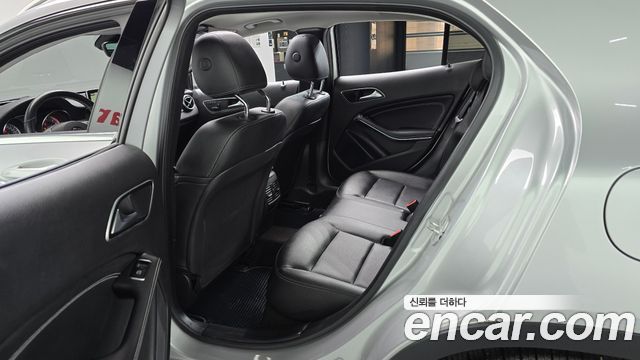 Mercedes-Benz GLA-Class (X156) GLA200 d 4MATIC 2016 — фото 11