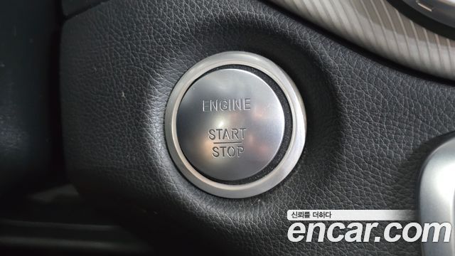 Mercedes-Benz GLA-Class (X156) GLA200 d 4MATIC 2016 — фото 19
