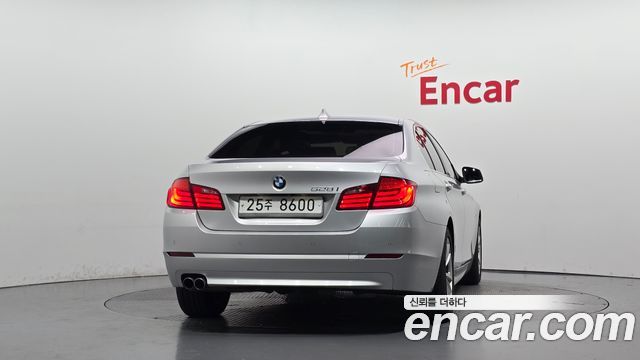 BMW 5 Series (F10) 528i 2011 — фото 4