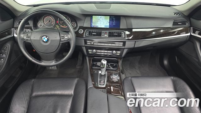 BMW 5 Series (F10) 528i 2011 — фото 7