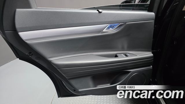 Genesis G80 (RG3) Gasoline 2.5 Turbo AWD 2023 — фото 25