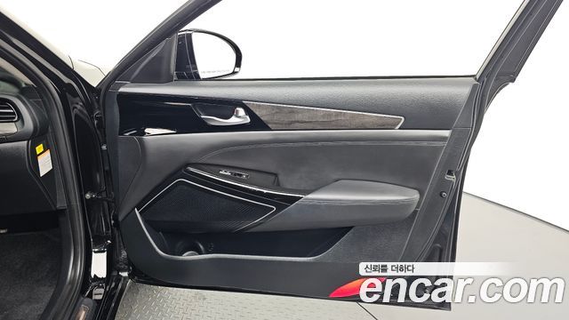 Kia K7 Premier Hybrid Prestige 2021 — фото 24