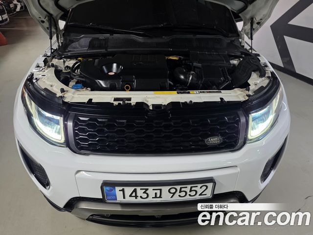 Land Rover Range Rover Evoque 2.0 TD4 HSE Dynamic Convertible 2017 — фото 6