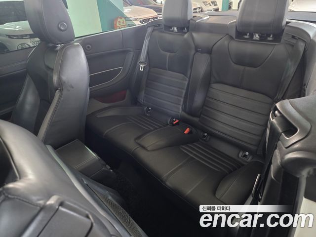 Land Rover Range Rover Evoque 2.0 TD4 HSE Dynamic Convertible 2017 — фото 21