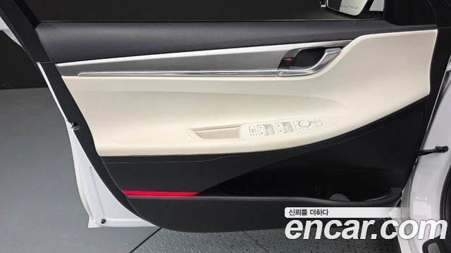 Hyundai Grandeur Hybrid (IG) Le Blanc 2023 — фото 24