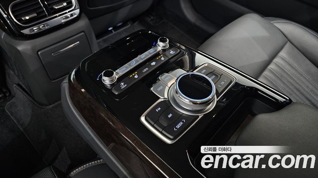 Genesis G90 3.8 AWD Luxury 2019 — фото 17