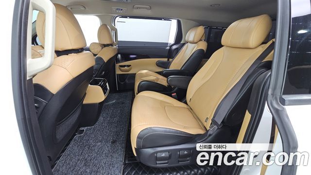 Kia Carnival (IV) Diesel 7-Seater Signature 2023 — фото 12