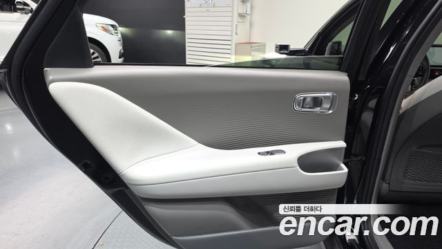 Hyundai Ioniq 6 Long Range AWD Prestige 2023 — фото 25