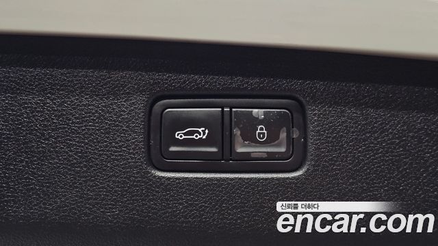 Genesis GV70 2.5T Gasoline AWD 2022 — фото 35