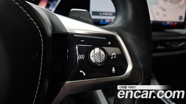 BMW 7 Series (G70) 740i sDrive Design Pure Excellence 2023 — фото 29