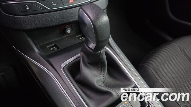 Peugeot 308 (II) 1.6 BlueHDi Allure 2017 — фото 9