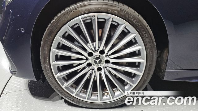 Mercedes-Benz C-Class (W206) C300 AMG Line 2022 — фото 5