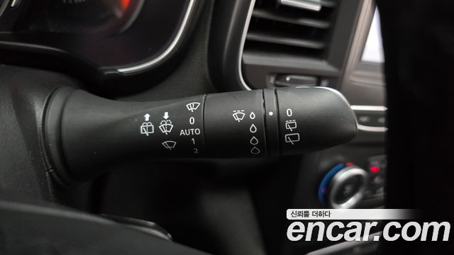 Renault Korea QM6 2.0 LPe SE 2WD 2021 — фото 20
