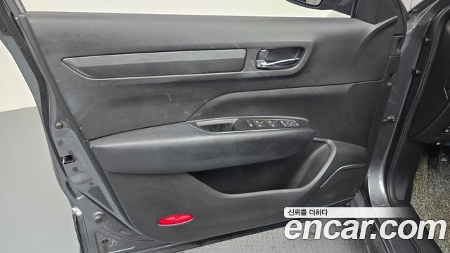 Renault Korea QM6 2.0 LPe SE 2WD 2021 — фото 24