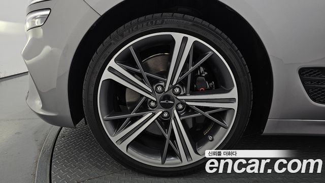 Genesis G70 Shooting Brake Gasoline 2.5T 4WD 2024 — фото 5
