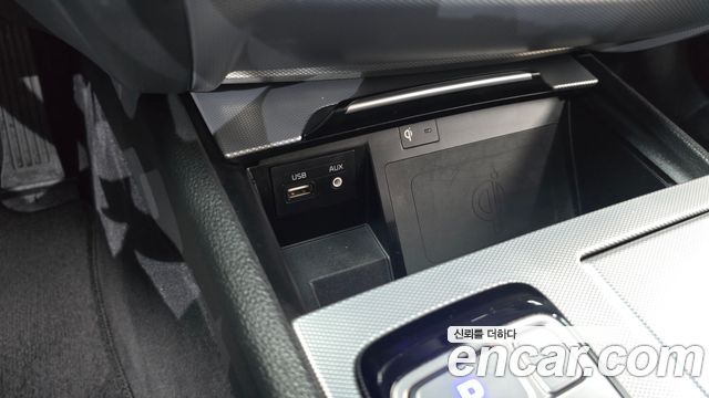 Genesis G80 3.3 GDI Premium Luxury 2018 — фото 31