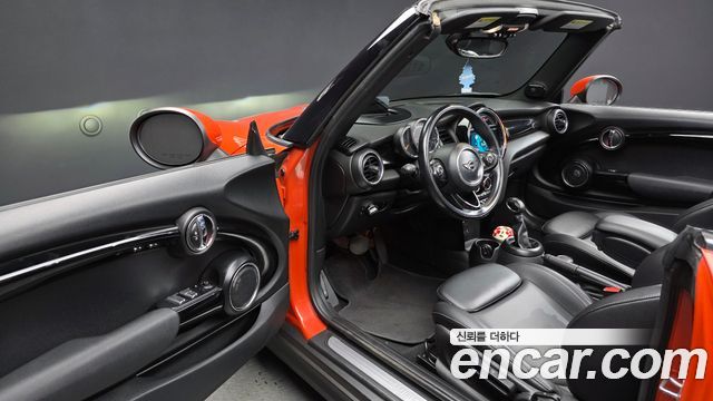 MINI Cooper Convertible Standard 3rd Generation 2019 — фото 10