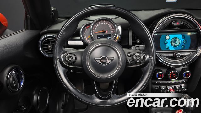 MINI Cooper Convertible Standard 3rd Generation 2019 — фото 13