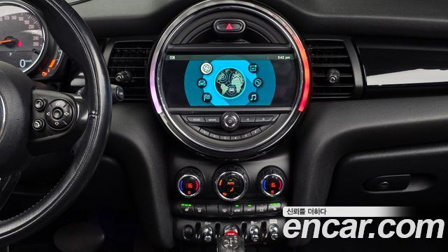 MINI Cooper Convertible Standard 3rd Generation 2019 — фото 14
