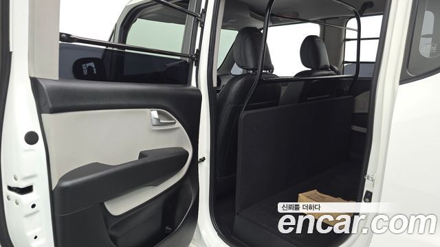 Kia Ray Van 2-Seater Prestige Special 2023 — фото 26