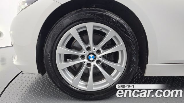 BMW 3 Series (F30) 320d 2018 — фото 5