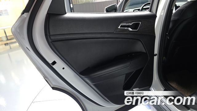 Kia Sportage (V) Diesel 2.0 2WD Signature 2022 — фото 25