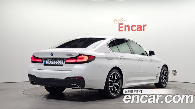 BMW 5 Series (G30) 530e M Sport 2022 — фото 2