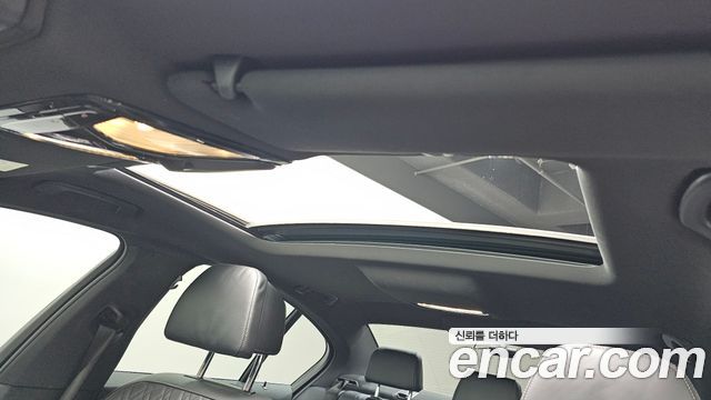 BMW 5 Series (G30) 530e M Sport 2022 — фото 19