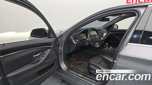 BMW 5 Series (F10) 520d Luxury 2014 — фото 10