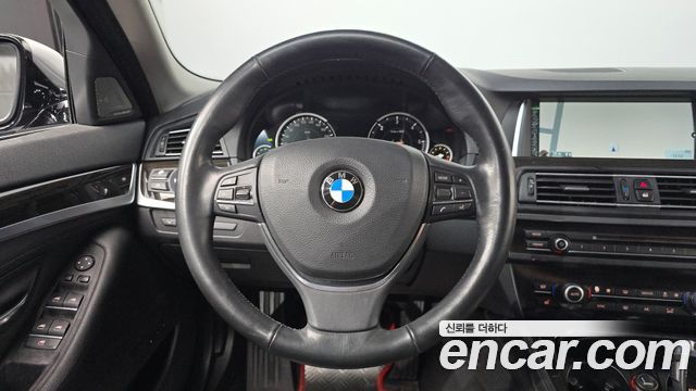 BMW 5 Series (F10) 520d Luxury 2014 — фото 13
