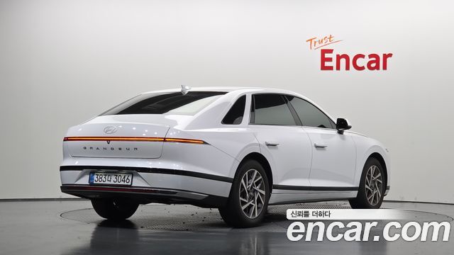 Hyundai Grandeur (GN7) 2,5 Gasoline 2WD Premium 2026 — фото 2