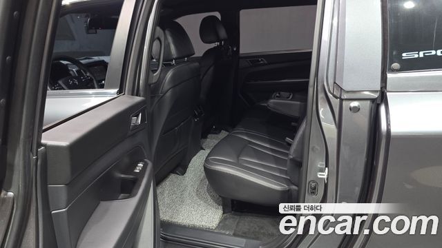 KG Mobility (SsangYong) Rexton Sports Diesel 2.2 4WD Prestige 2022 — фото 12