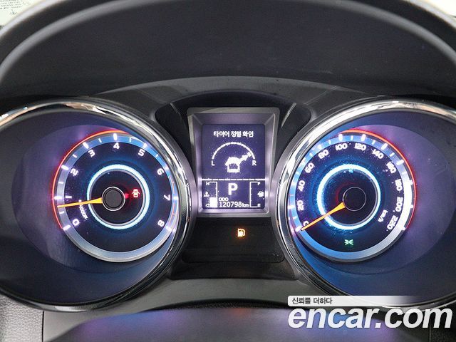 KG Mobility (SsangYong) Tivoli LX 2WD 2017 — фото 6