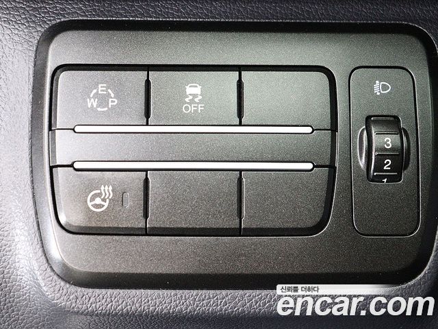 KG Mobility (SsangYong) Tivoli LX 2WD 2017 — фото 17