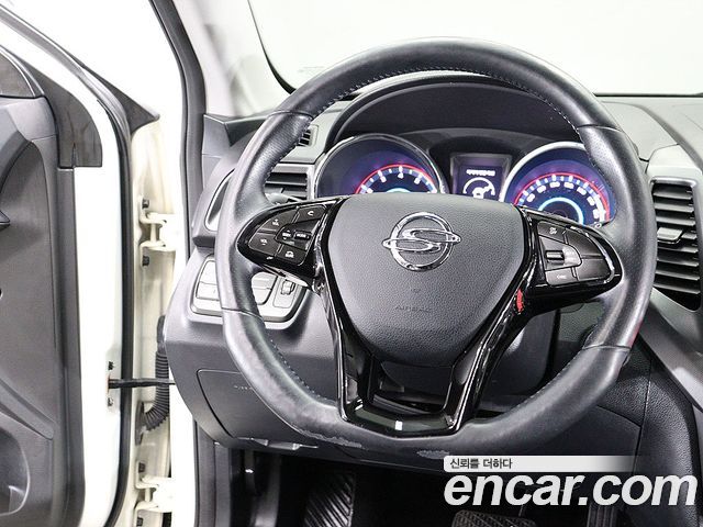 KG Mobility (SsangYong) Tivoli LX 2WD 2017 — фото 19