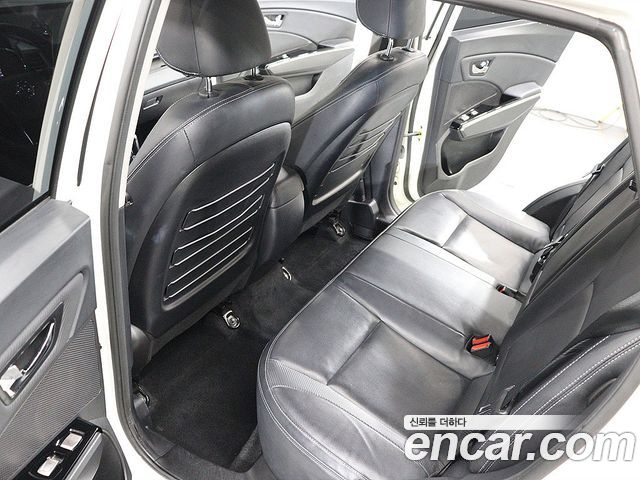 KG Mobility (SsangYong) Tivoli LX 2WD 2017 — фото 20