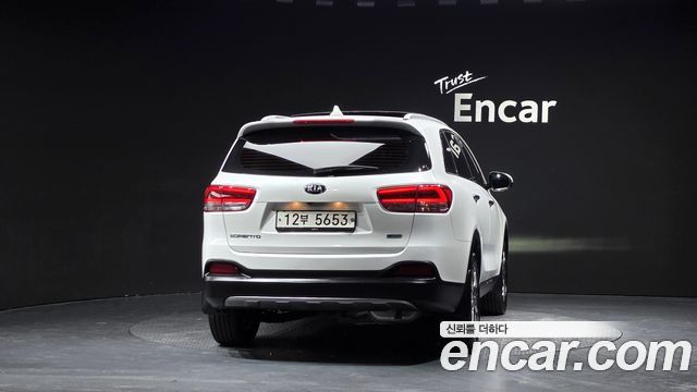Kia Sorento Diesel 2.0 2WD Noblesse Special 2015 — фото 4