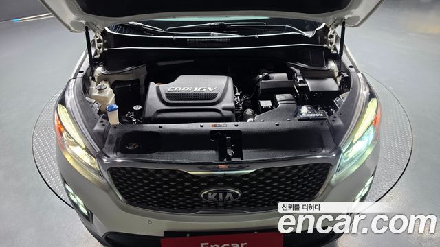 Kia Sorento Diesel 2.0 2WD Noblesse Special 2015 — фото 6