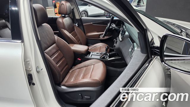 Kia Sorento Diesel 2.0 2WD Noblesse Special 2015 — фото 11