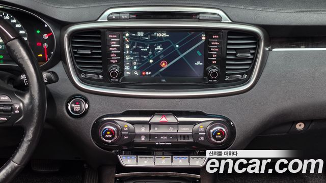 Kia Sorento Diesel 2.0 2WD Noblesse Special 2015 — фото 15