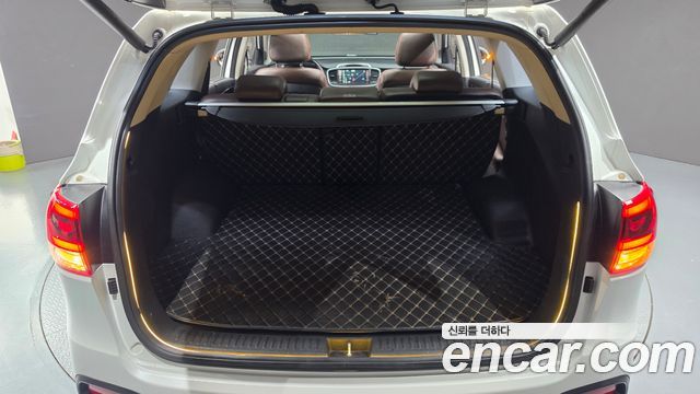 Kia Sorento Diesel 2.0 2WD Noblesse Special 2015 — фото 31