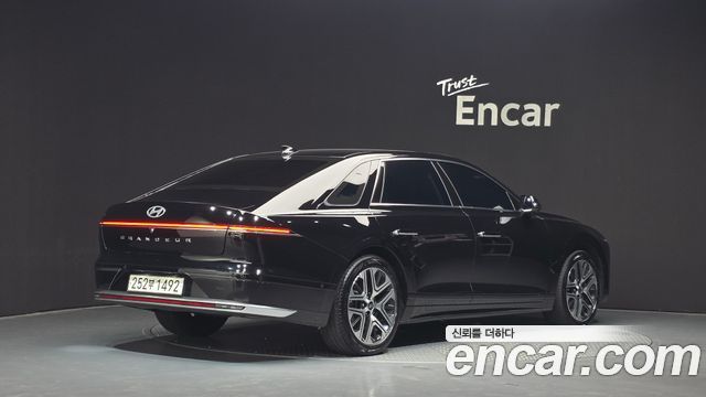 Hyundai Grandeur (GN7) 2,5 Gasoline 2WD Exclusive 2023 — фото 2