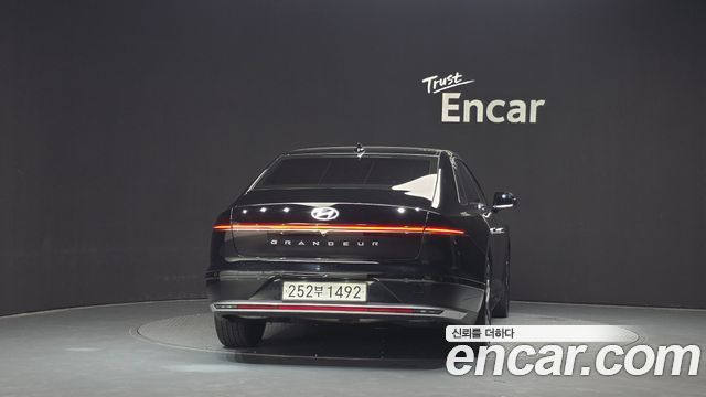 Hyundai Grandeur (GN7) 2,5 Gasoline 2WD Exclusive 2023 — фото 4