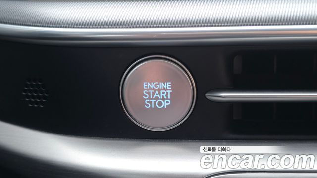 Hyundai Grandeur (GN7) 2,5 Gasoline 2WD Exclusive 2023 — фото 18