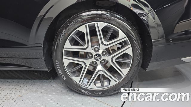 Hyundai Grandeur (GN7) 2,5 Gasoline 2WD Exclusive 2023 — фото 21