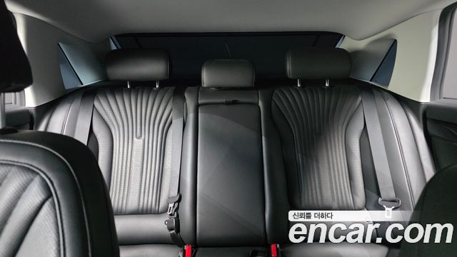 Hyundai Grandeur (GN7) 2,5 Gasoline 2WD Exclusive 2023 — фото 35