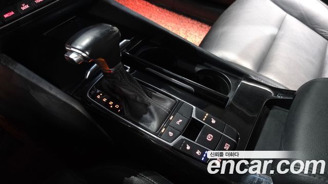 Kia K7 3.0 LPI Luxury (Rental Car) 2017 — фото 9