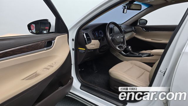 Hyundai Grandeur (IG) 2.4 Modern 2019 — фото 10