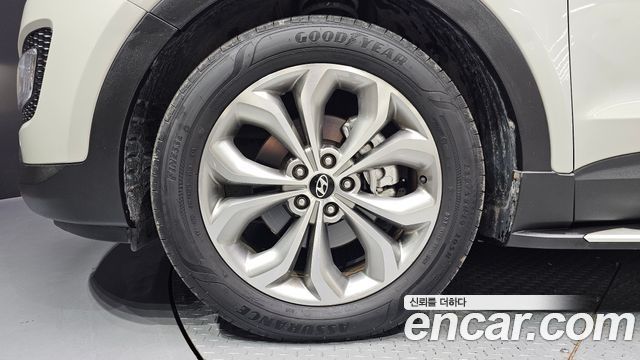 Hyundai Santa Fe (DM) Diesel(e-VGT) 2.0 2WD Premium 2014 — фото 5